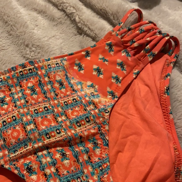 Nanette Lepore pattern bikini bottoms - Picture 2 of 4